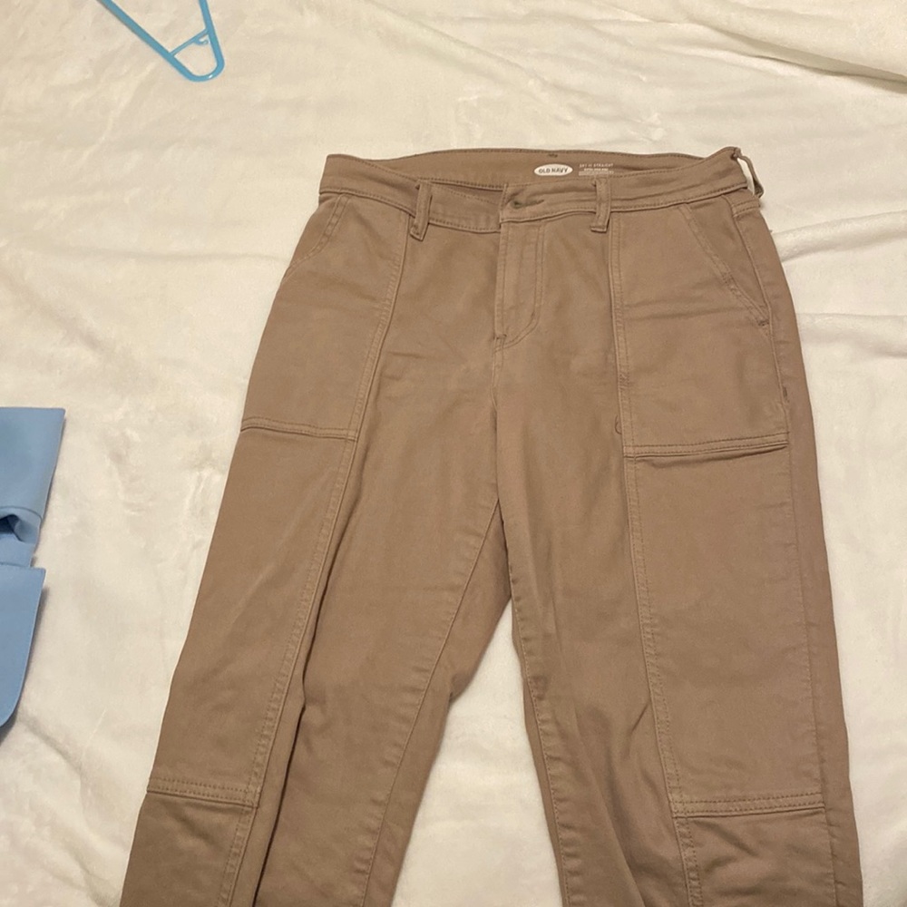 Old navy sky hi straight extra high rise secret slim pockets in khaki.
